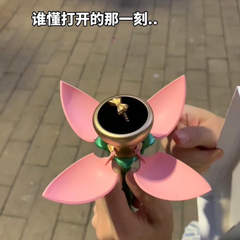 玫瑰花戒指盒送朋友礼物创意高颜值礼盒惊喜求婚礼物戒指收纳盒