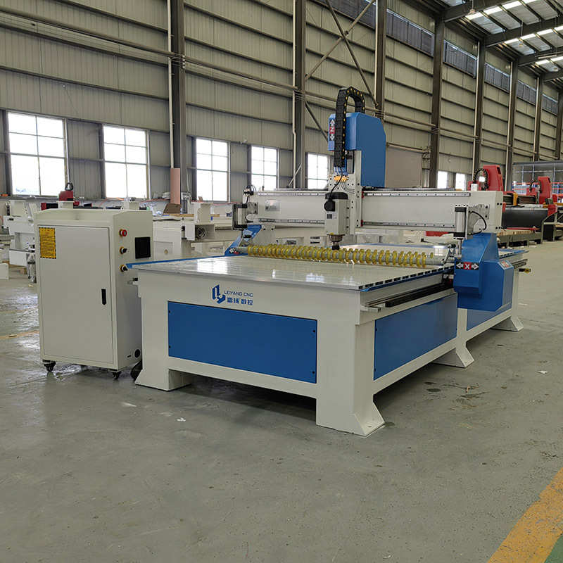 1325竹板刨花板宠物用品猫爬架大功率木工雕刻机