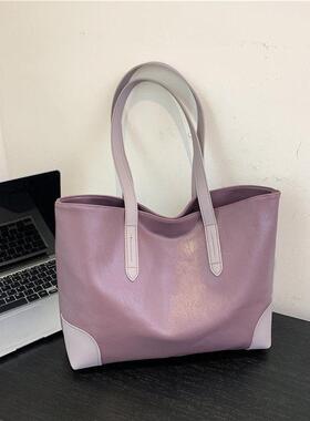 Large capacity soft leather handbag women