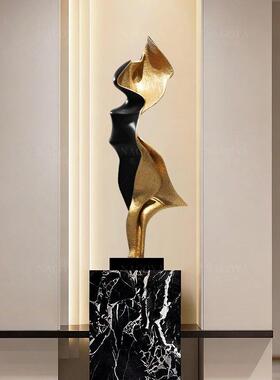 入户玄关装饰摆饰客厅电视柜旁边现代轻奢酒店样板间落地艺术雕塑
