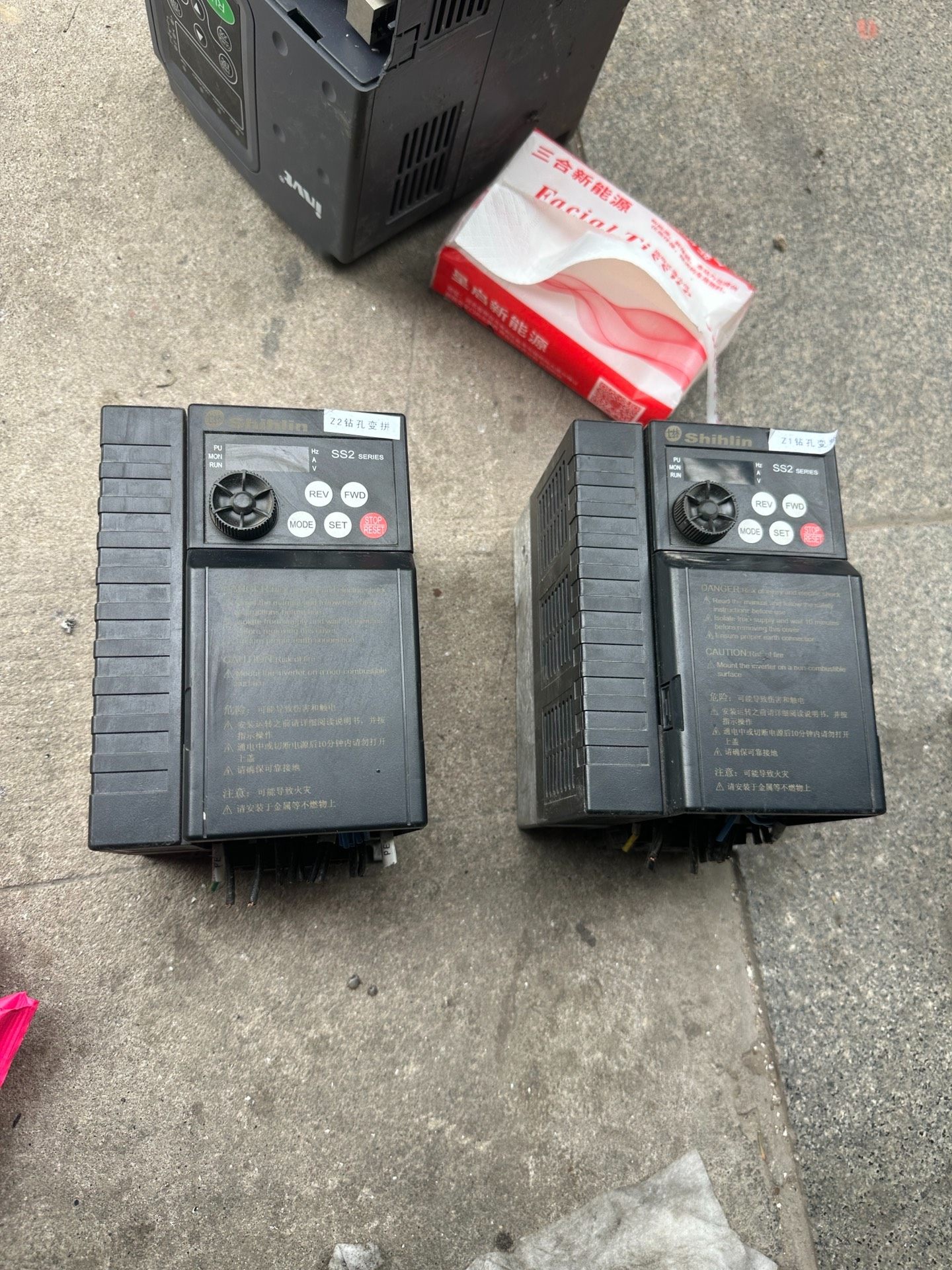 士林变频器SS2-043-3.7K，3.7KW功率，380V