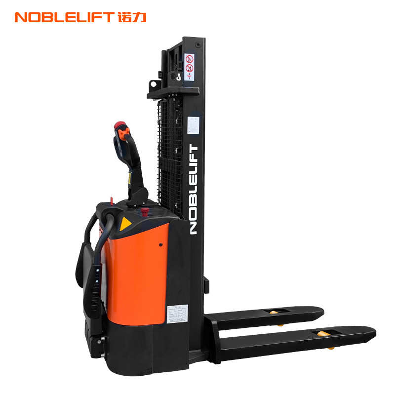 诺力电动叉车1.5吨全电动堆高车站架式电动液压升降托盘叉车充电