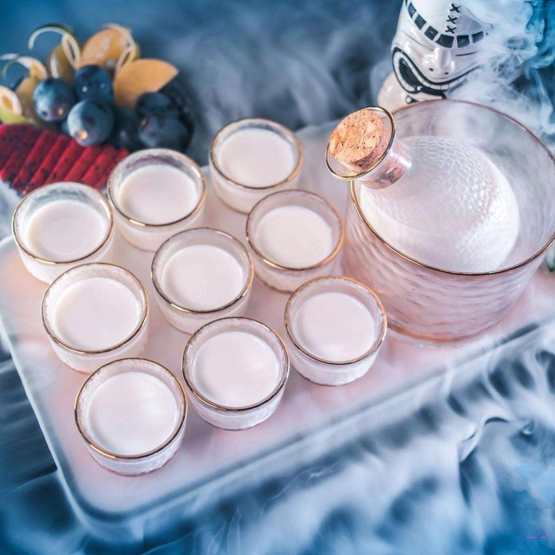 贰二麻网红小酒馆鸡尾酒杯架玻璃小酒杯雪梨桶斗笠杯酒馆斗酒酒具