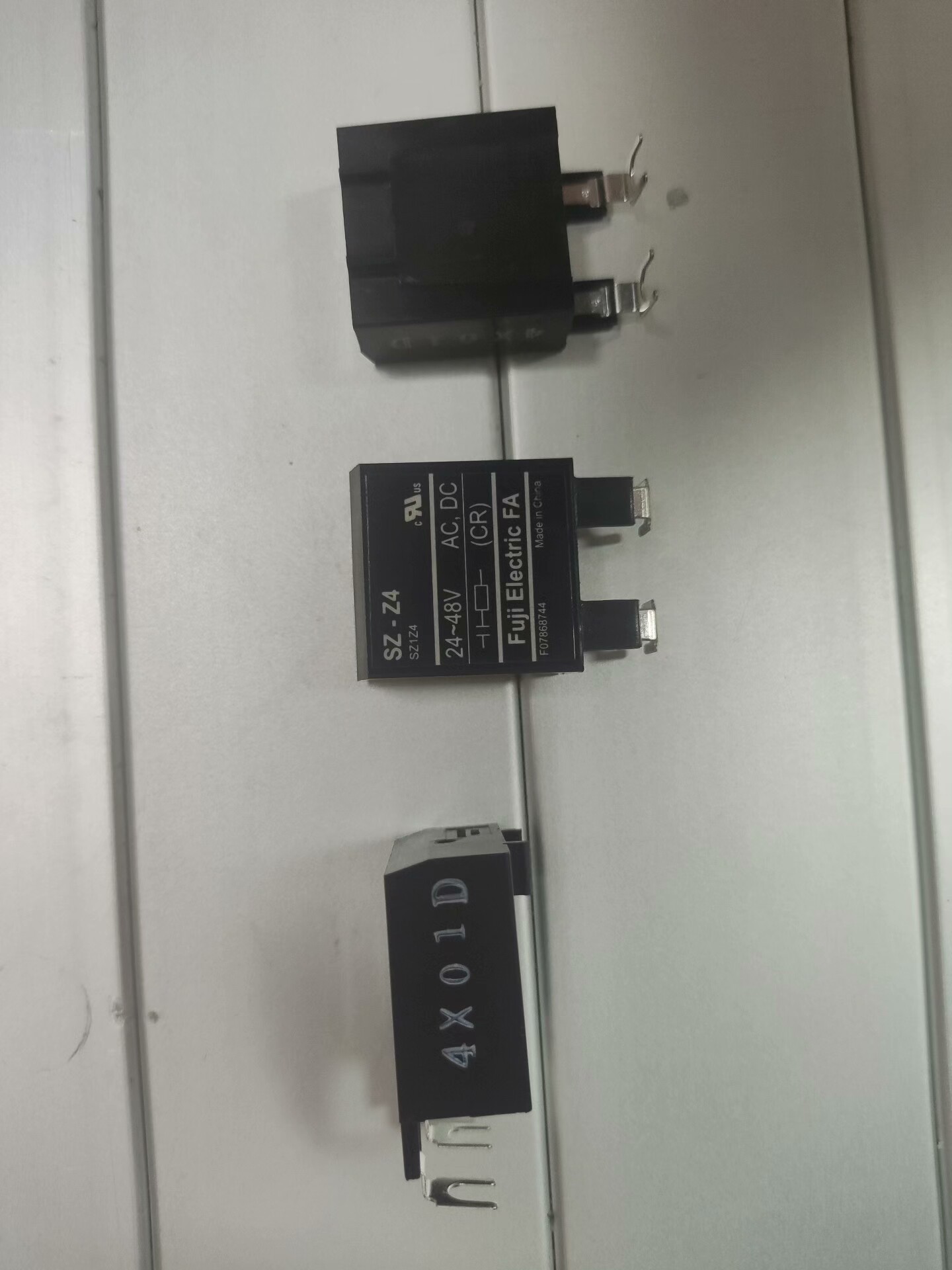 富士fuji接触器线圈浪涌抑制器SZ-Z4
