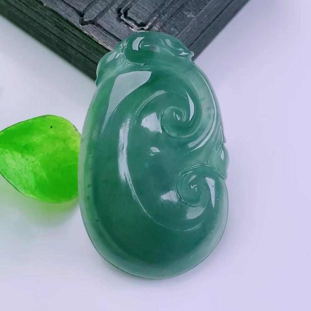 天然真品翡翠正品 水润冰蓝水满色精雕如意吊坠6.36g