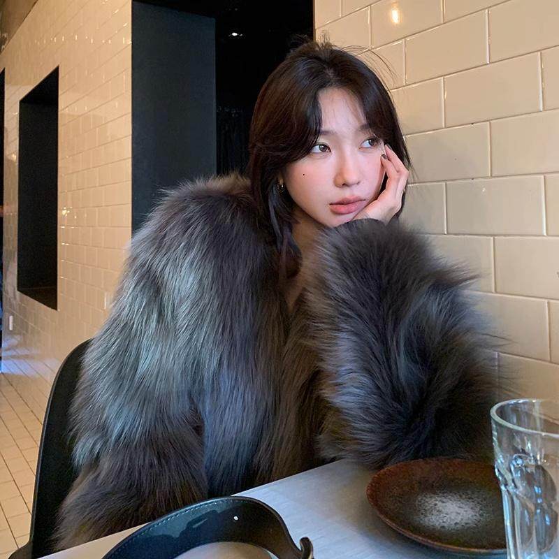 迷雾少女年轻款狐狸毛外套女冬2025新款环保皮草时尚加厚毛毛大衣