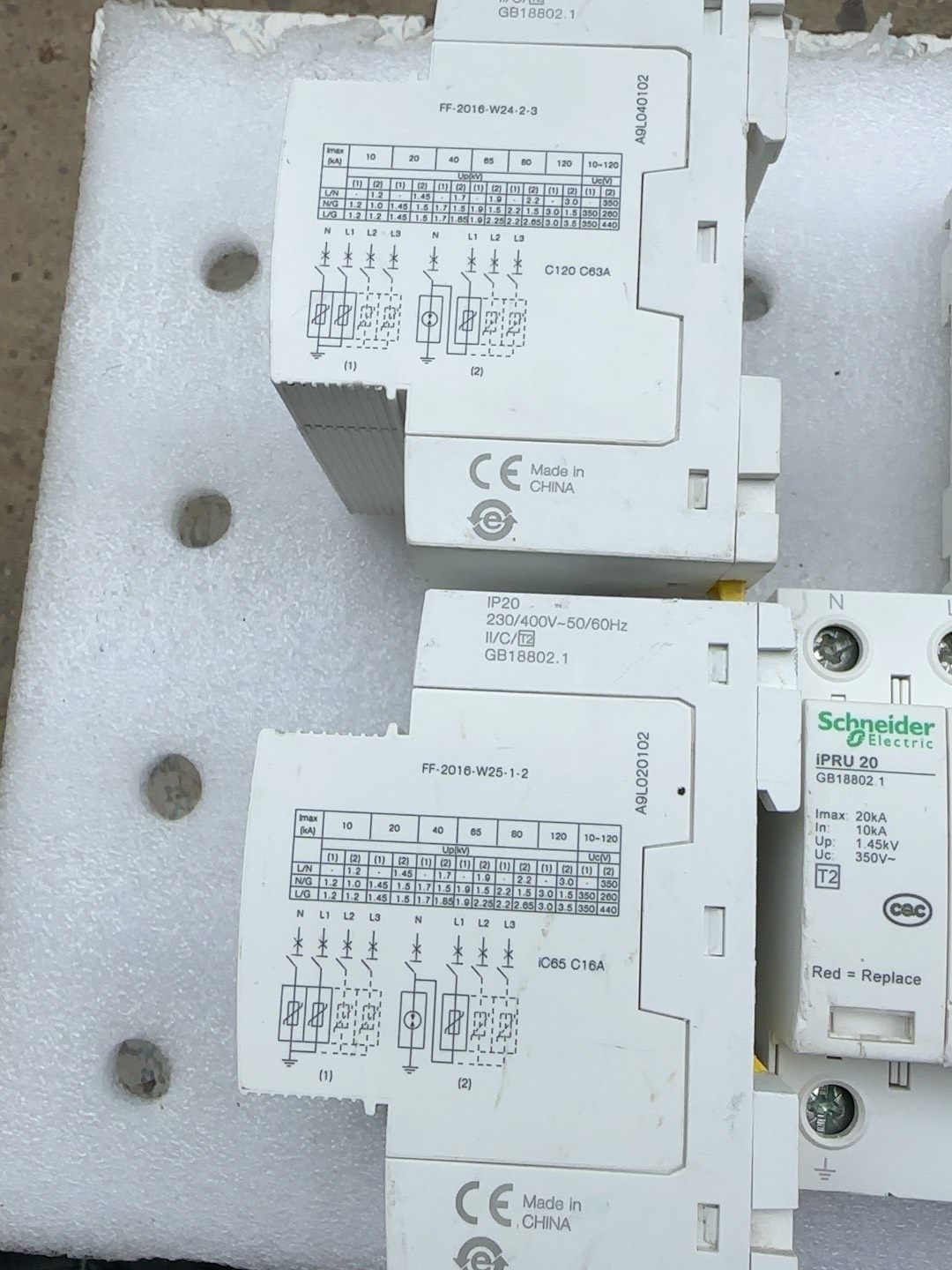 施耐德浪涌保护器 iPRU系列 4P