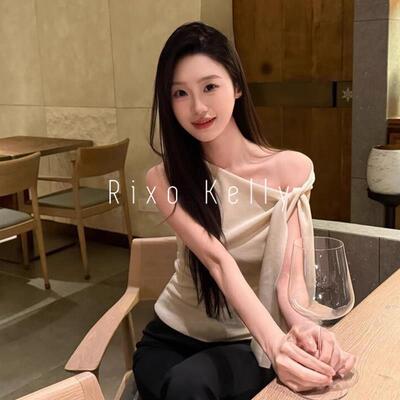 Rixo Kelly辣妹不规则蝴蝶结绑带斜肩T恤女夏季温柔气质露肩上衣