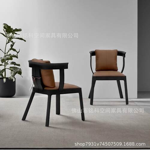 法式复古实木餐椅意式设计师休闲靠背茶椅家用书房椅中古扶手椅子