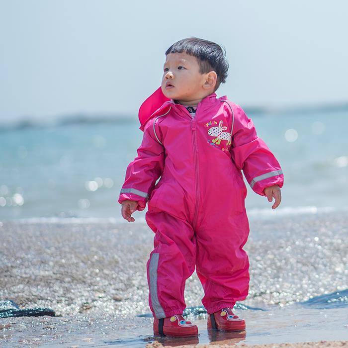 正品外儿童连雨衣裤幼童儿园宝户宝春秋防身水防护衣男女防脏衣玩