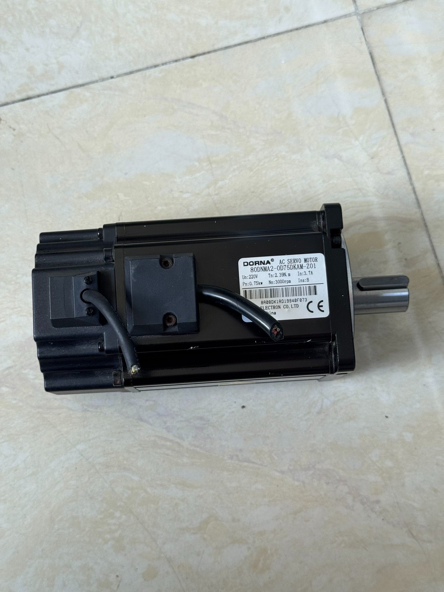 东菱伺服电机 80DNMA2-0D75DKAM-Z01，拆机
