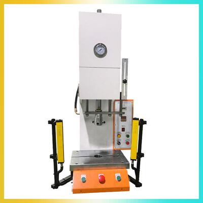 广东PC,PVC,PET小型剪切机，3吨~10吨保护光栅塑胶薄膜裁断