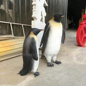 深圳厂家直销玻璃钢仿真动物企鹅北极熊雕塑园林景观装饰工艺摆件