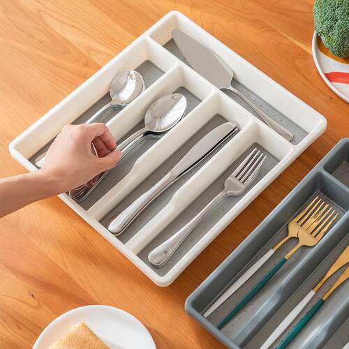 Collapsible kitchen knife, fork, and spoon set with stackabl