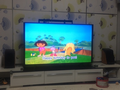 松下 TH-65HX560C怎么样?亮线砸了拆来评测下