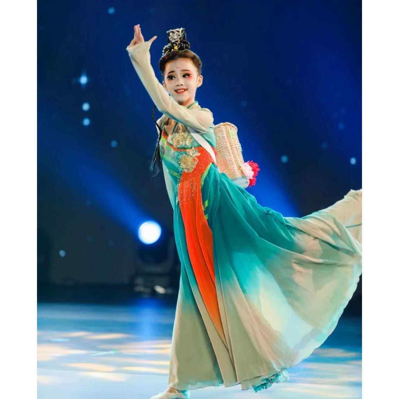 正品采菊东篱下儿童演出服装古典舞蹈背篓头饰女飘逸汉唐中国风民