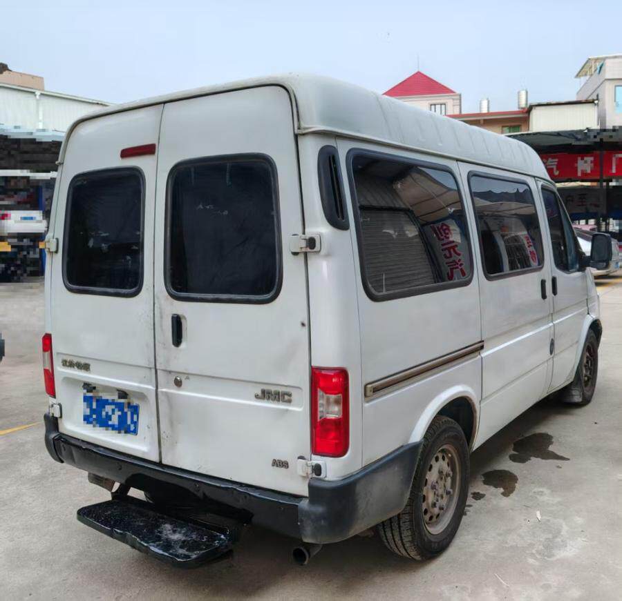 4月25日泉州市18年8月上牌江铃特顺蓝牌柴油2.8T非营运无报废年限资料齐全可过户网络拍卖公告