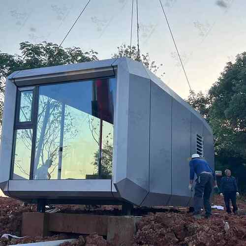 轻钢住人酒店景区网红苹果舱制作露营引流打卡胶囊民宿厂家