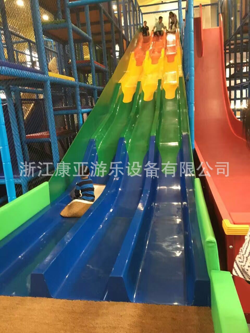 户外定做大型组合水上滑梯滑儿童滑梯室外水上乐园游泳池喷水设备