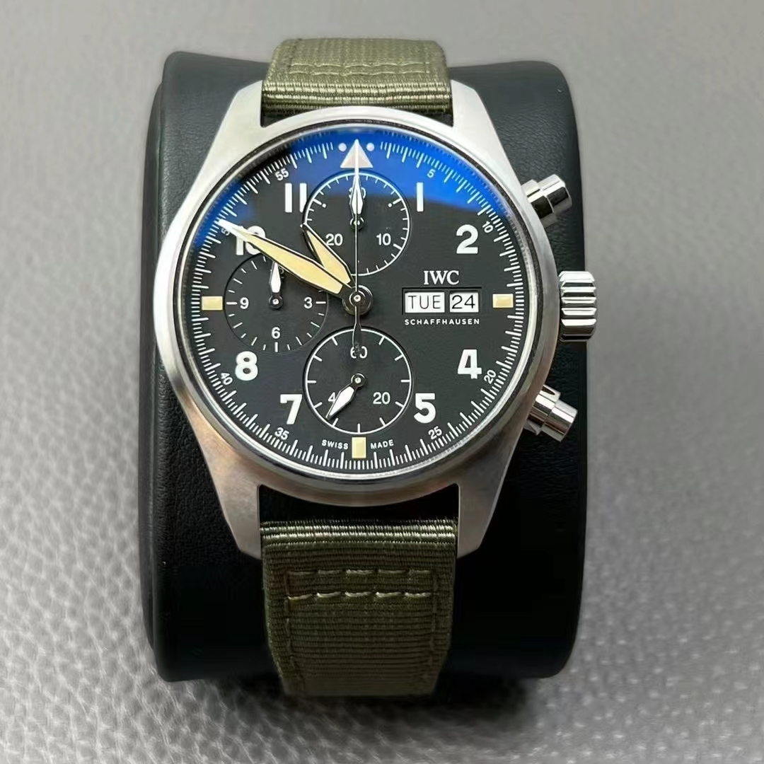 9.8新IWC万国表飞行员系列IW387901自动机械男表41mm二手正品