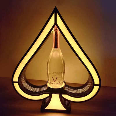 清吧发光黑桃A酒座洋酒展示架酒吧创意香槟底座铁艺黄光酒座