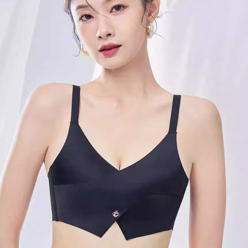 乳胶内衣女小胸聚拢无钢圈收副乳防下垂无痕薄款文胸少女运动抹胸