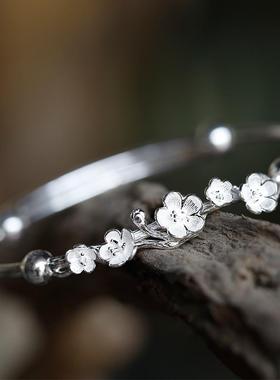 高档炙真推银楼梅花实手镯纯999银女镯子古法心素圈银饰拉情人节