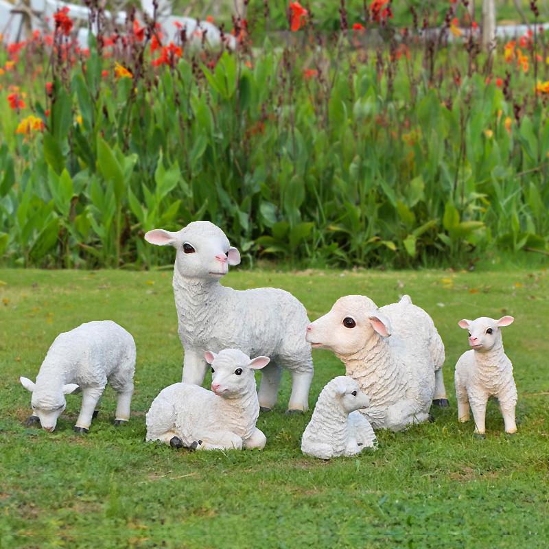 户外仿真动物绵羊摆件庭院花园草坪玻璃钢山羊雕塑园林景观装饰品