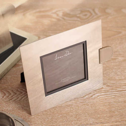 现代轻奢创意高端不锈钢相框摆件办公桌书桌书房书架床头柜装饰品