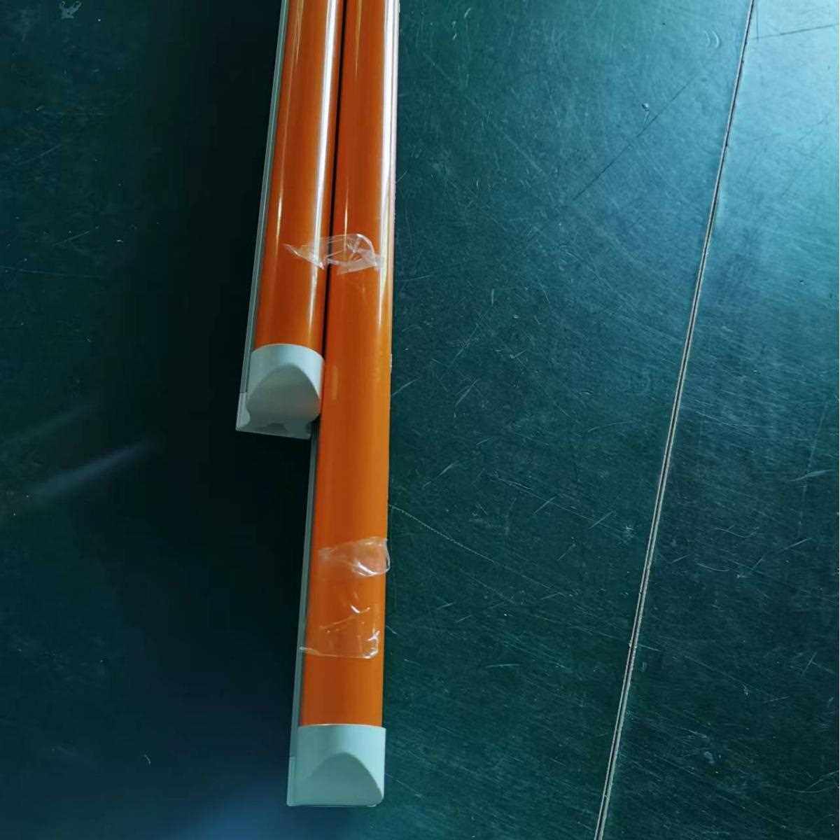 新款直销供应T8防紫外线灯管抗UV黄色车间灯管工厂黄光防紫外线铝