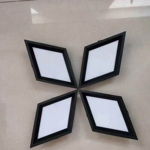 蜂窝大板天花专用菱形灯，嵌入式开口，弹簧安装，无主灯设计，随