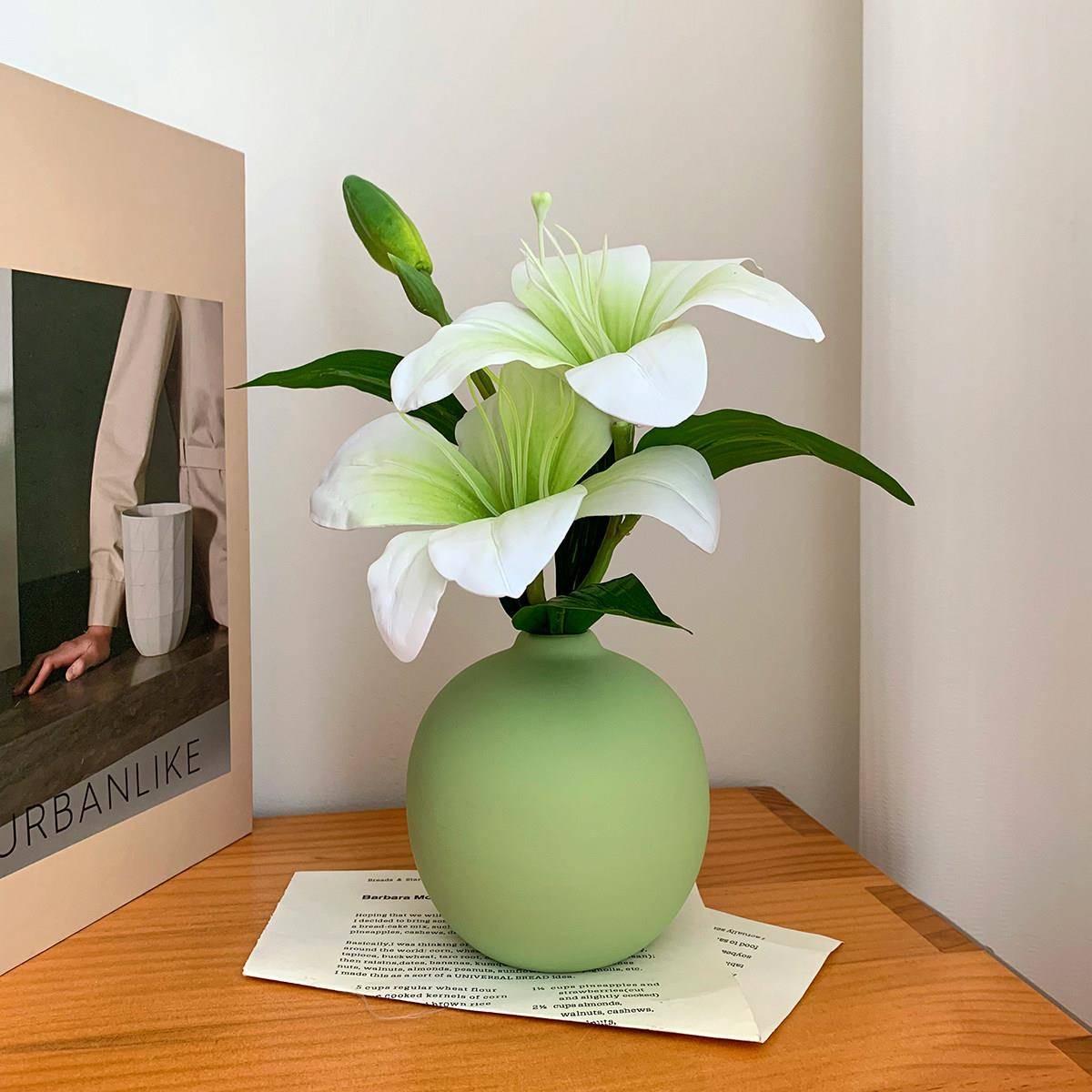 小清新彷真百合花假花陶瓷花瓶插花软装客厅餐桌卧室装饰室内摆件