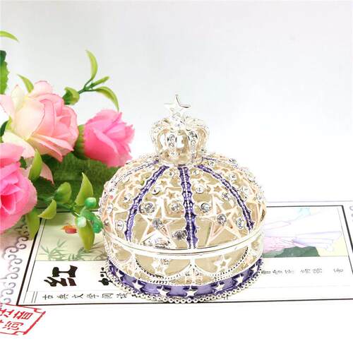 高档日韩创意日皇礼品饰盒捷克钻奢华婚礼对戒装饰盒冠珠宝生收纳