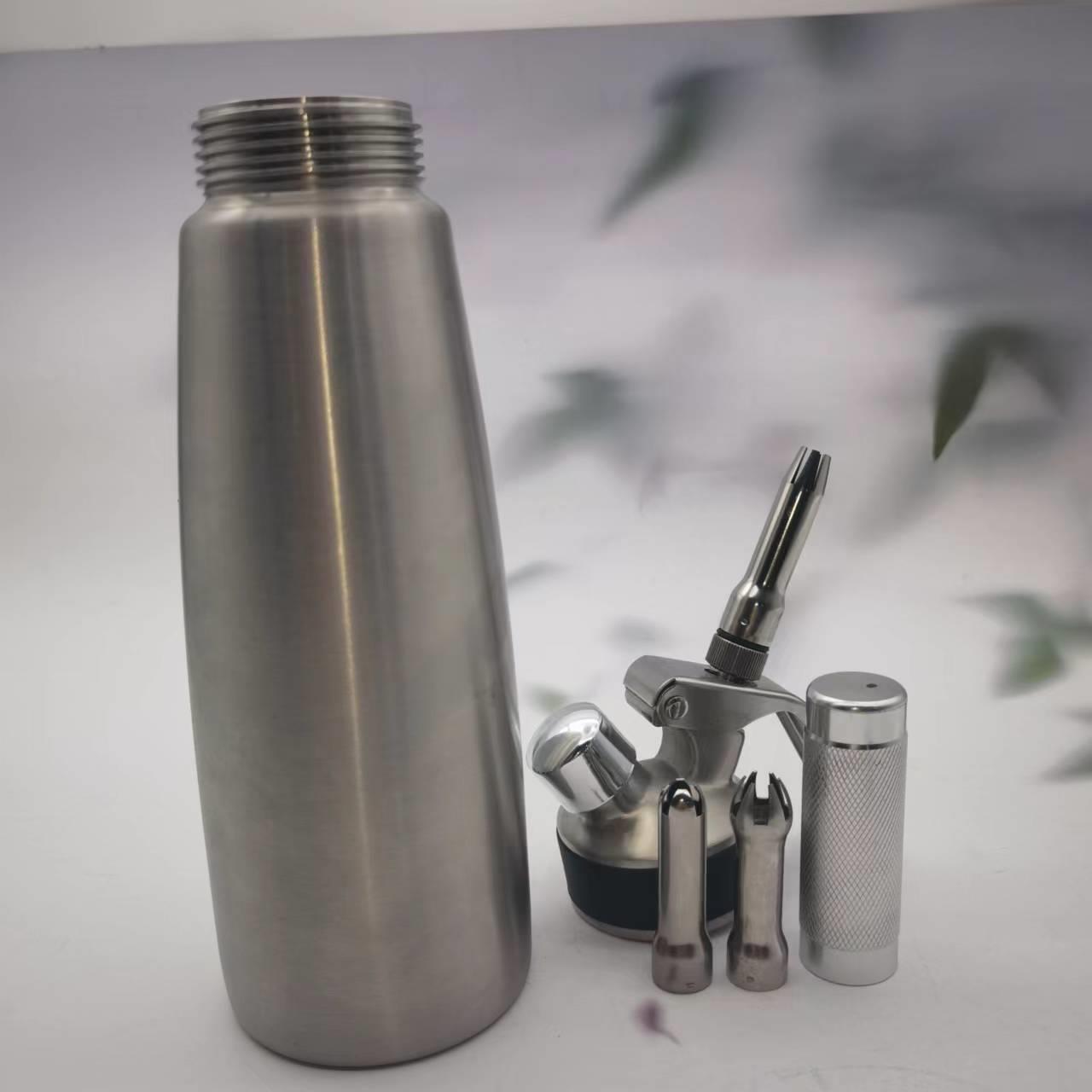 新款直销直供304不锈钢奶油发泡器烘焙蛋糕咖啡裱花枪专用花嘴泡