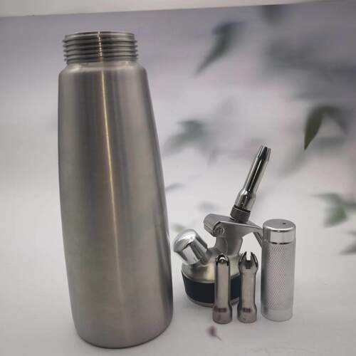 新款直销直供304不锈钢奶油发泡器烘焙蛋糕咖啡裱花枪专用花嘴泡