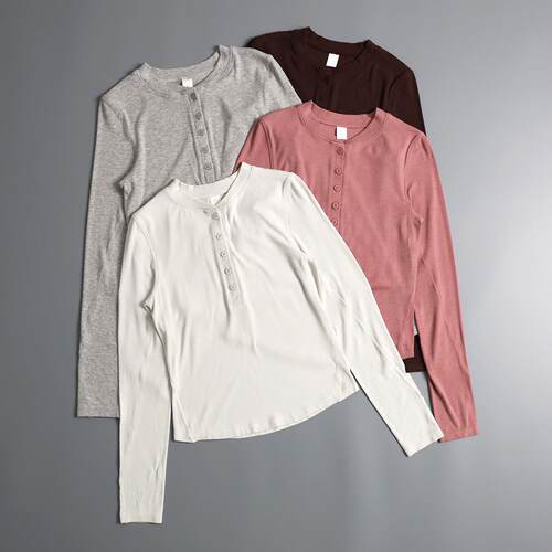 Wear slimming yoga clothes, long sleeves for exercise and