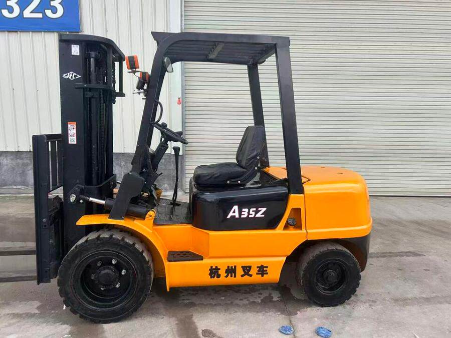 4月22日揭阳委托-资产处置杭州叉车一台,载重3吨.起升3节4.5米门架,正常使用网络拍卖公告