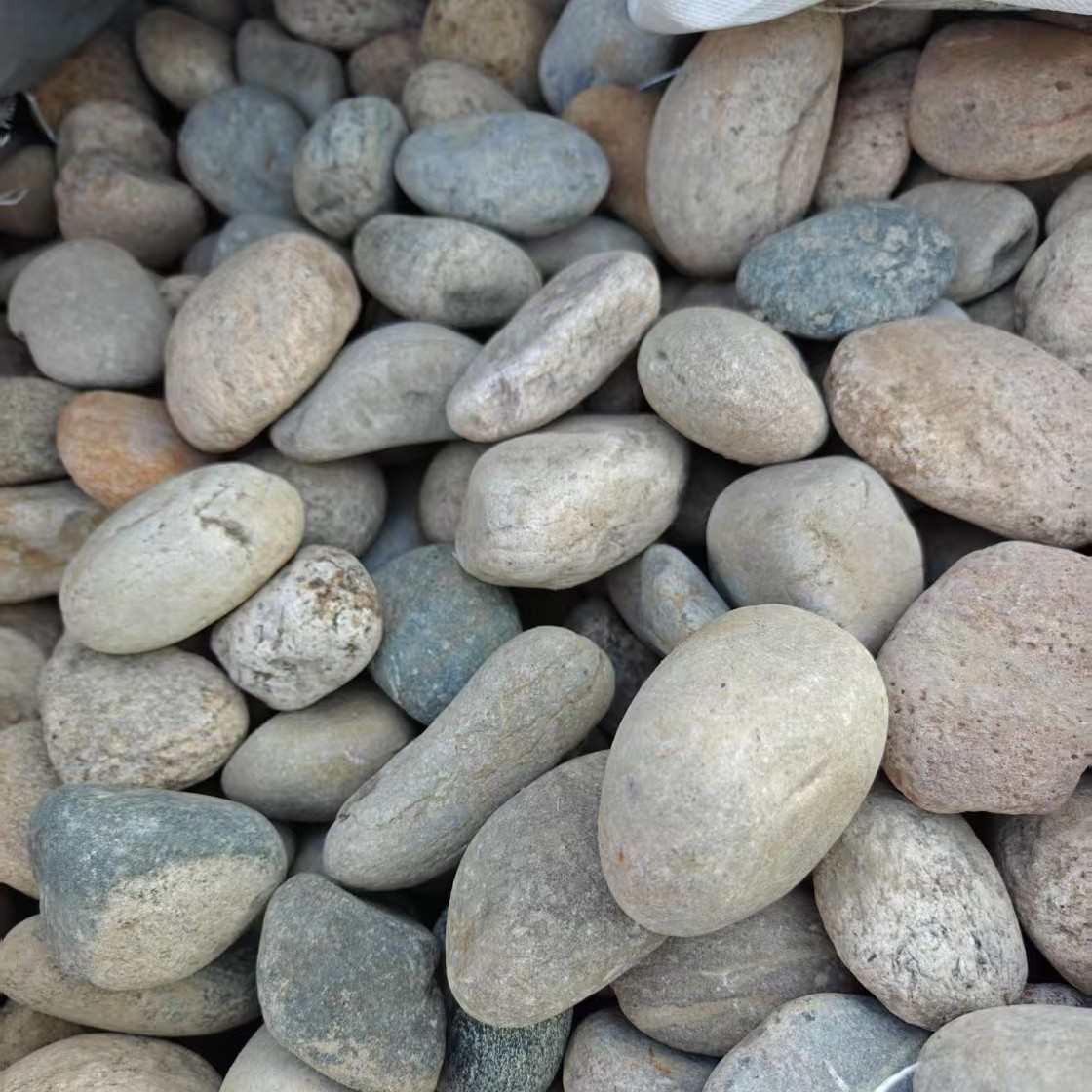 厂家直销河卵石变电站5-8cm 鱼缸水景盆栽园艺大小园林铺路鹅卵石
