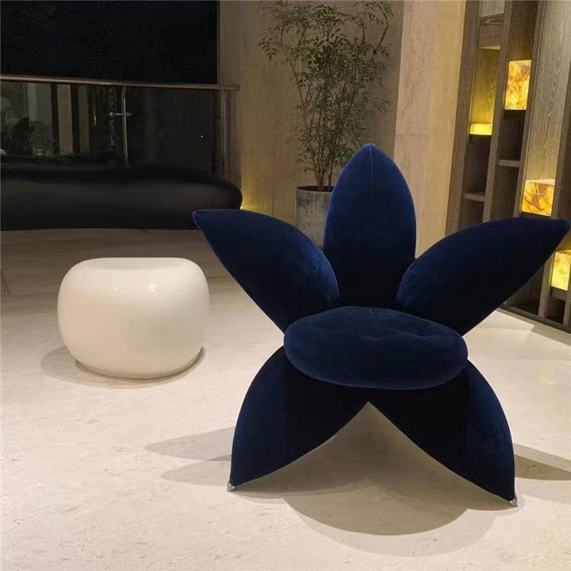 北欧风格异形花朵沙发椅样板房别墅设计师客厅卧室舒适喇叭休闲椅