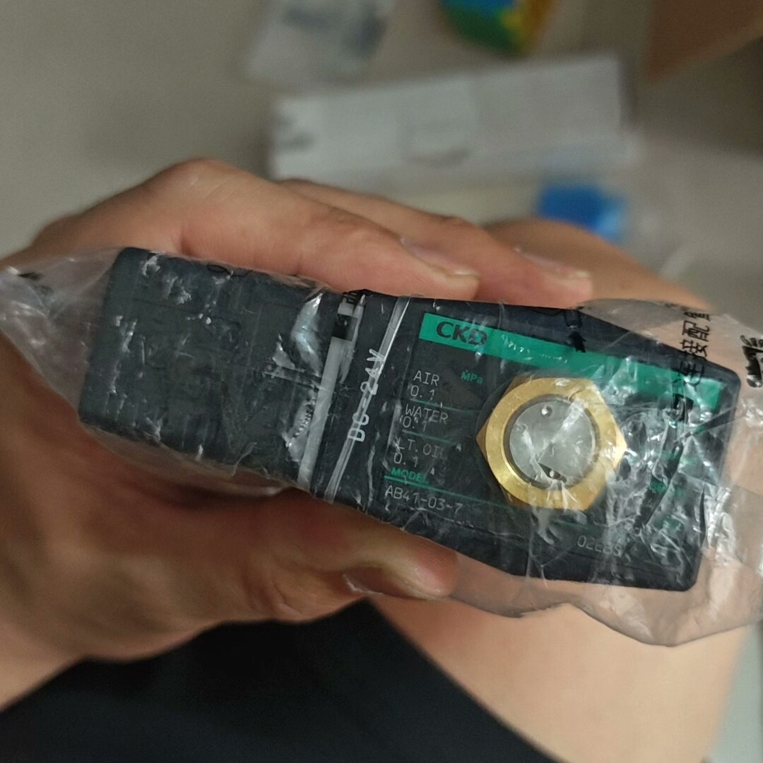 CKD AB41-03-7-DC-24V（全新）