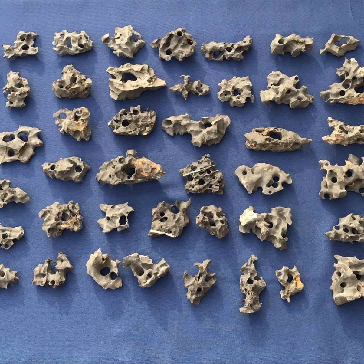太湖石天然原石小鱼缸微盆景造景石微景观北丹石矮霸小盆景石头