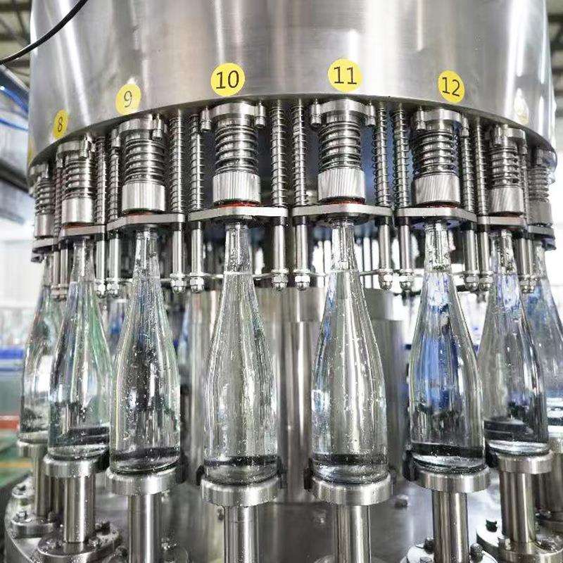 现货整套玻璃瓶酒装液体啤灌厂生产设备装小型瓶装啤酒加工设备家