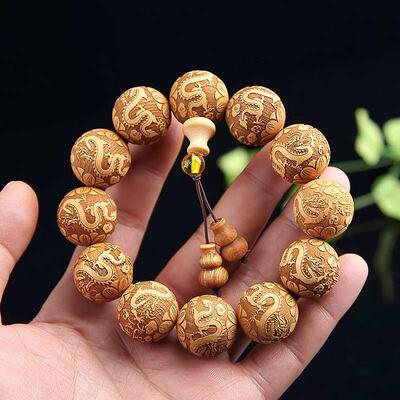 Thuja hand string Taihang mountain Thuja wood carving dragon