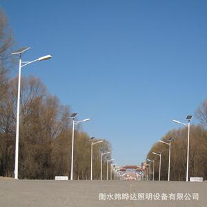 太阳能路灯杆一根多钱 路灯灯杆厂家 太阳能路灯杆合格