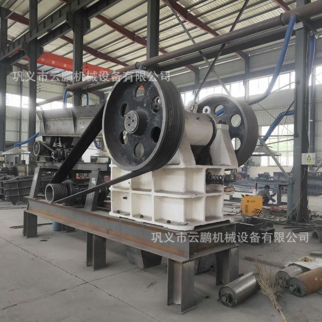 矿石场专用可移动式破碎机 破碎石料车 车载碎石线搭配鄂式破碎机