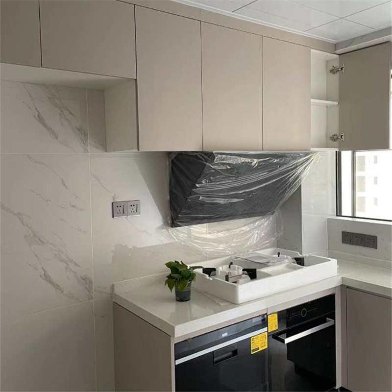 深圳整体橱柜现代轻奢风极简厨房厨柜多层板石英石台面定制1490米