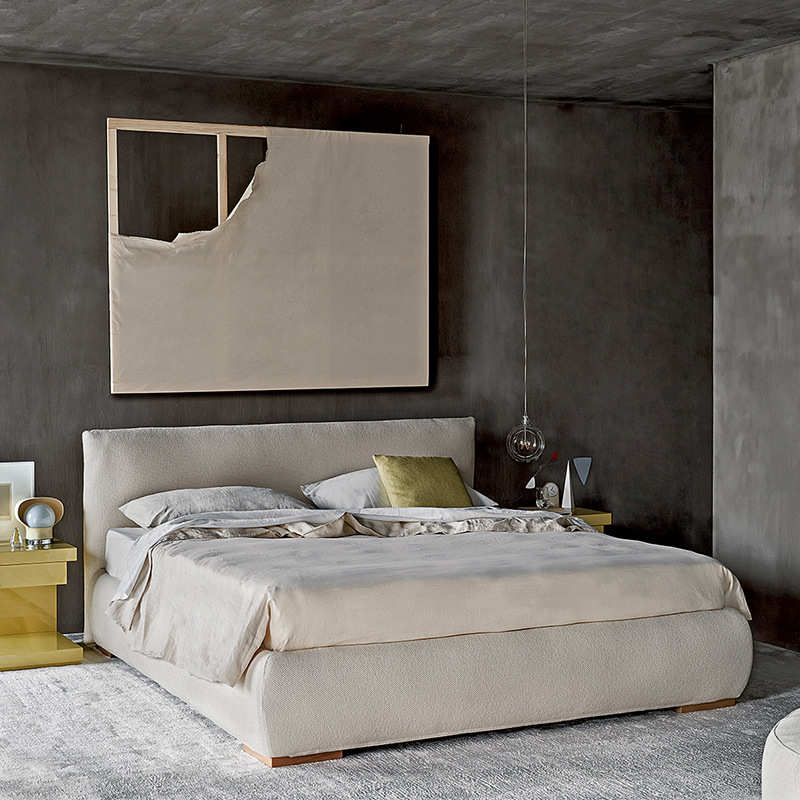 侘寂奶油风床女生设计师款主卧布艺双人床落地软包床广东佛山家具