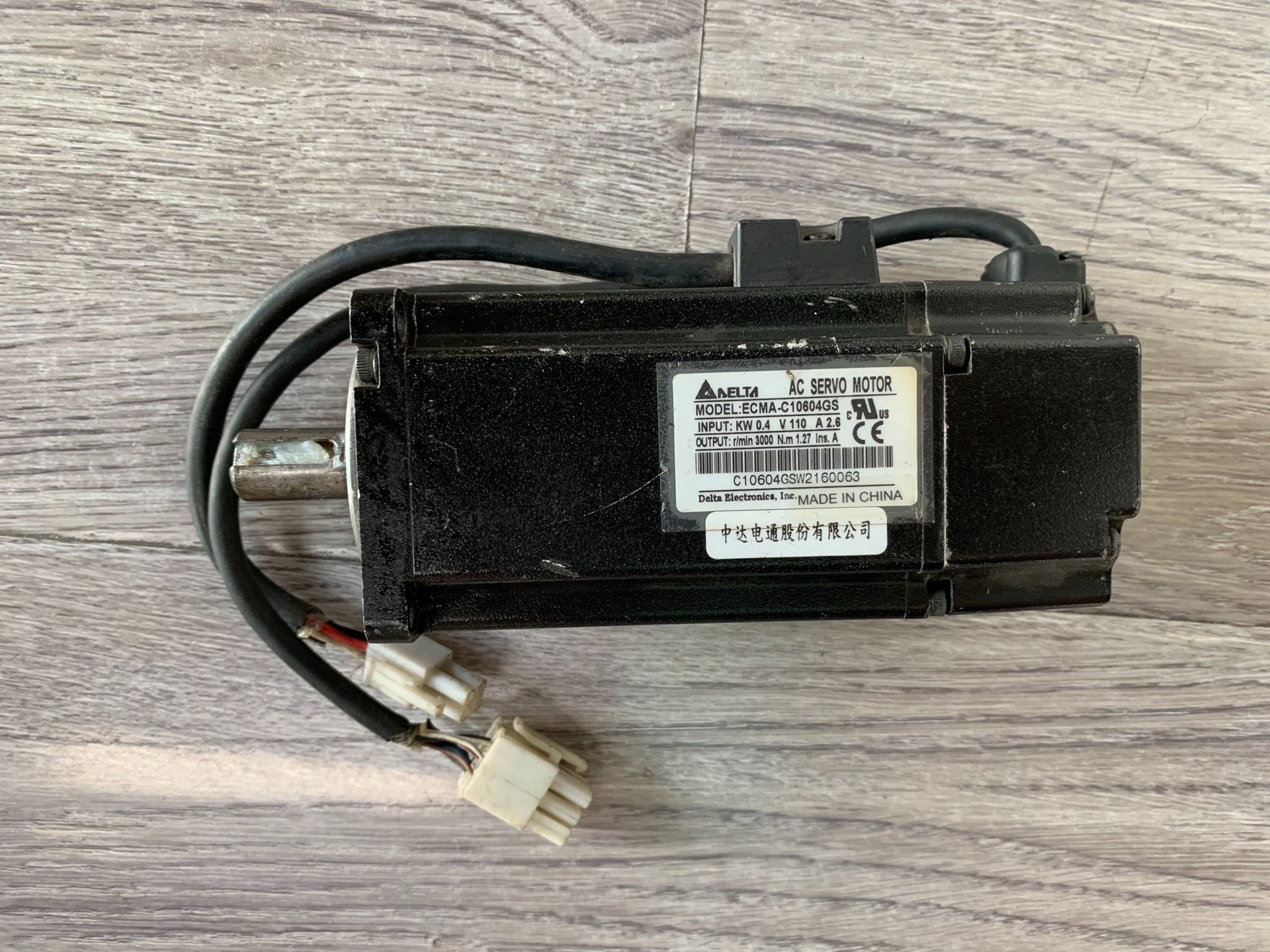 台达ECMA-C10604GS伺服电机，0.4KW，原装9新