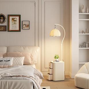 新型法式奶油风床头柜落地灯卧室置物架一体小型极窄替代高级创意