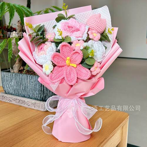 Artificial Flowers跨境外贸手工毛线钩织玫瑰郁金香手捧花束成品
